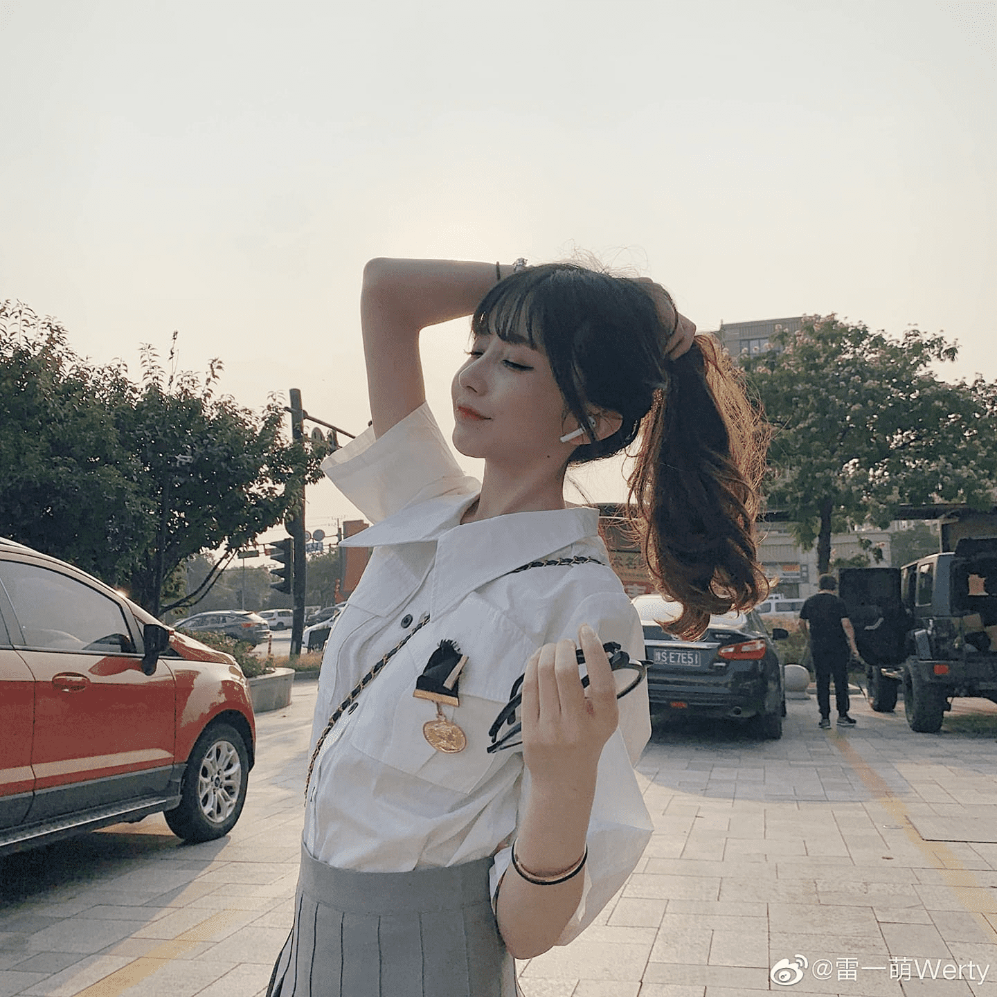 Hotgirl Trung Quốc Lôi Nhất Manh và màn biến hóa bất ngờ khiến ai cũng phải khen ngợi