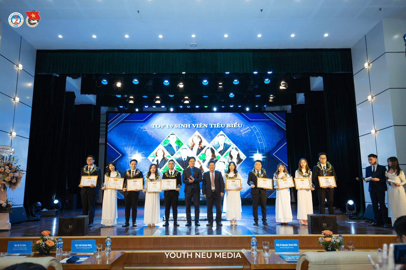 NEU Glory Night 2024 - Dấu mốc ấn tượng trong hành trình rực rỡ của Trường Đại học Kinh tế Quốc dân.