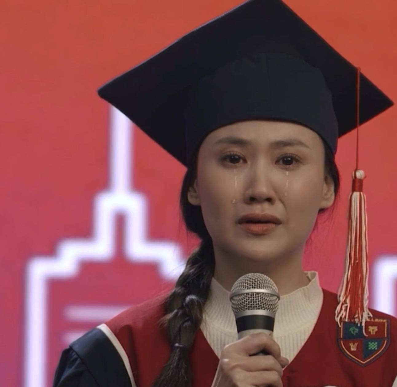 Hải Đan: Diễn viên xinh đẹp đóng vai Hạt Dẻ trưởng thành trong phim “Mẹ rơm”