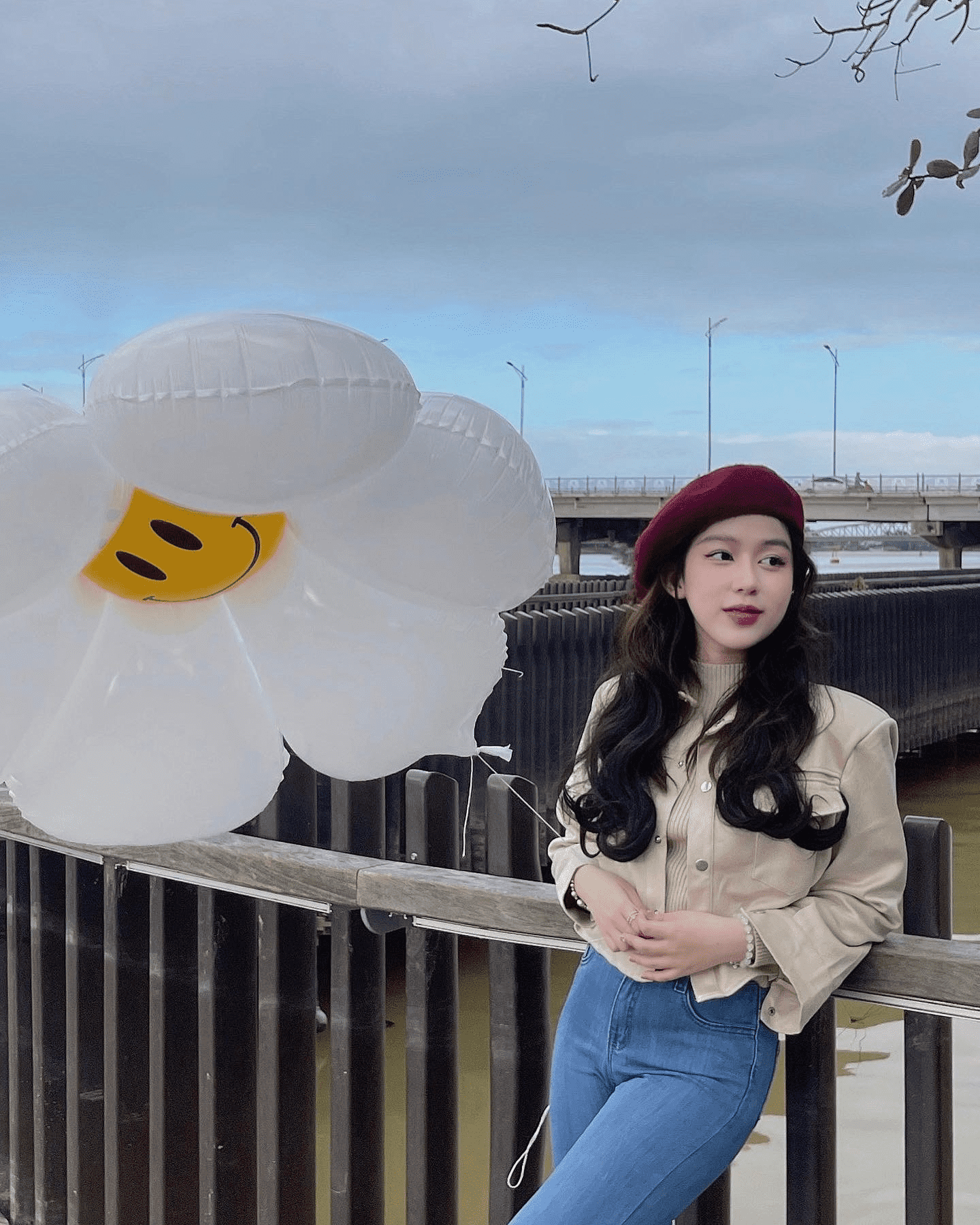 Hotgirl xứ Huế cao 1m58 chia sẻ bí quyết chọn đồ, chụp ảnh cho bạn
