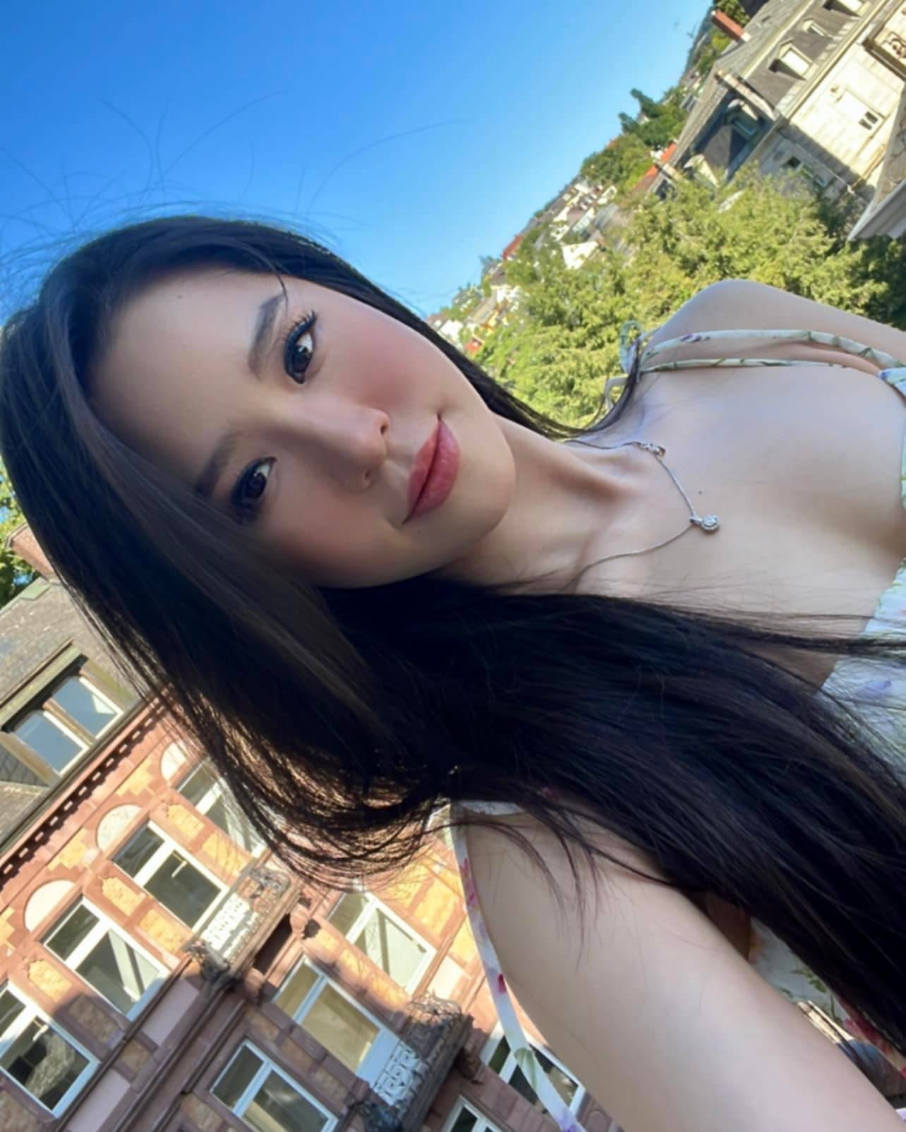 MC thể thao trẻ nhất VTV khoe body đi biển nuột nà, nhìn xong chỉ biết thốt lên ''đẹp không chỗ chê''