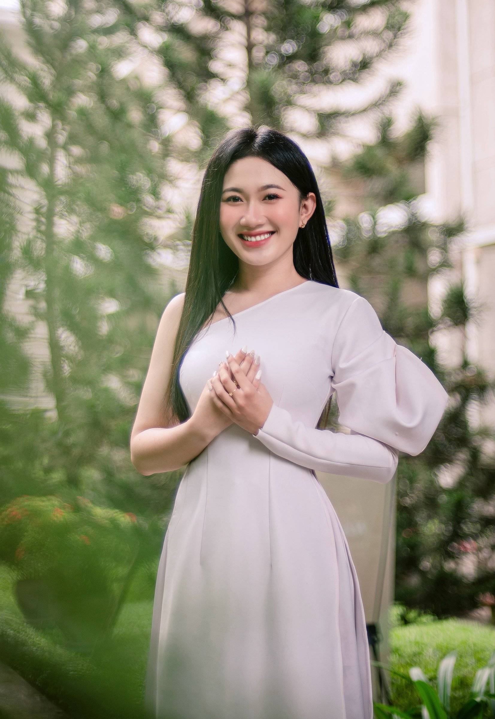 Nguyễn Thị Thúy Dung: Chân dung người đẹp đa tài với hoài bão lớn của ngành Tài chính Ngân hàng