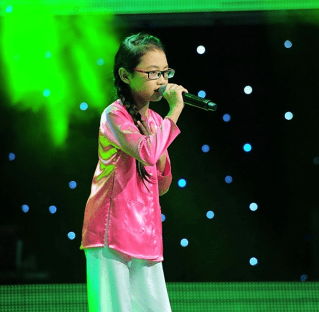 Tiểu sử Phương Mỹ Chi - cô gái nghèo hát nhạc dân ca