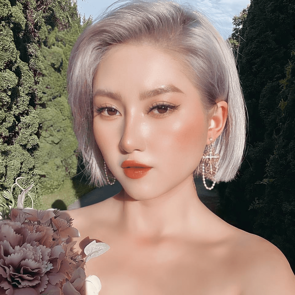 Ly Còi: Hot girl 8X đời đầu nổi tiếng và giàu có