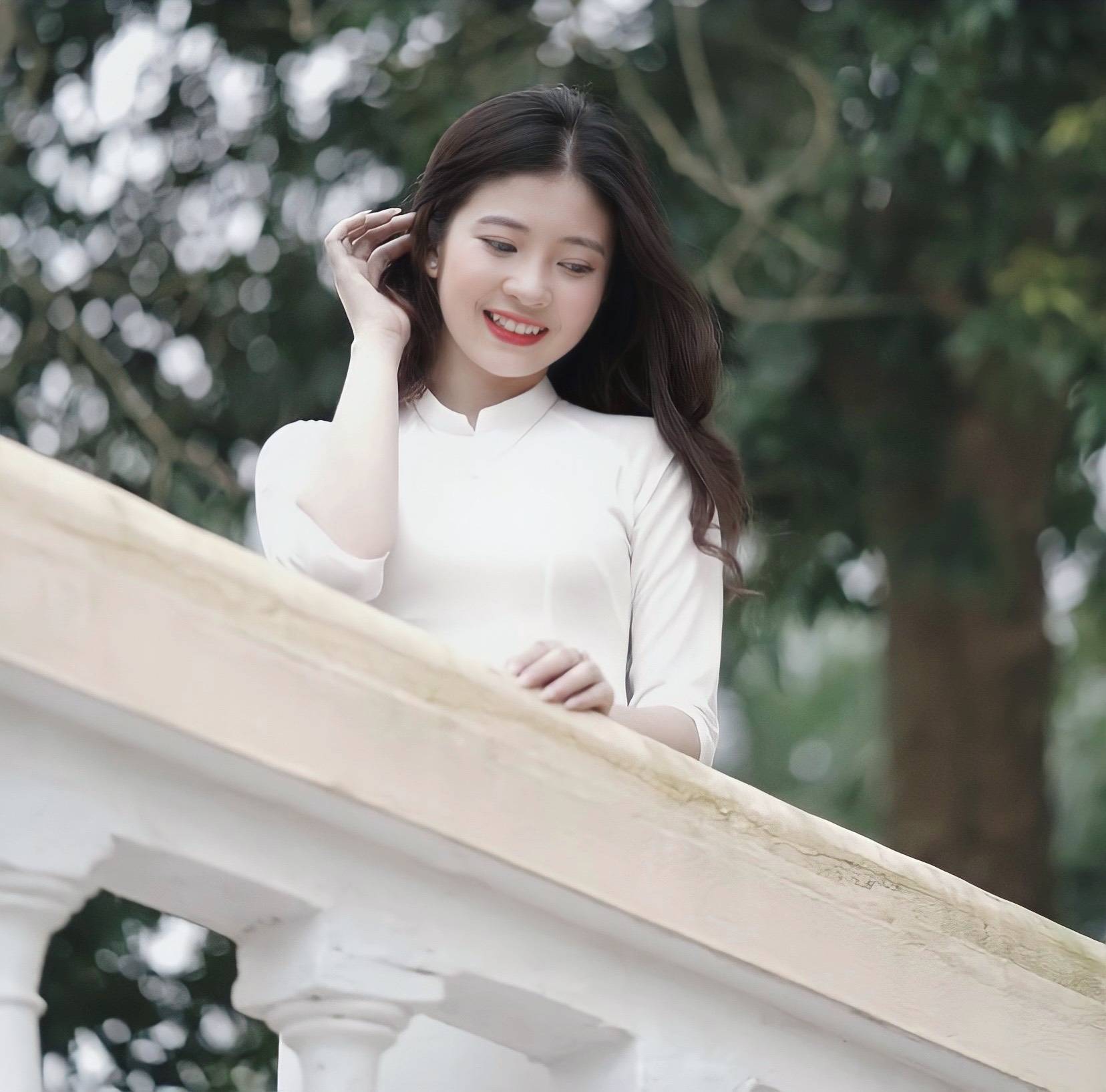 Thủ khoa C00 tỉnh Phú Thọ - Nữ luật sư tương lai sở hữu ngoại hình xinh đẹp