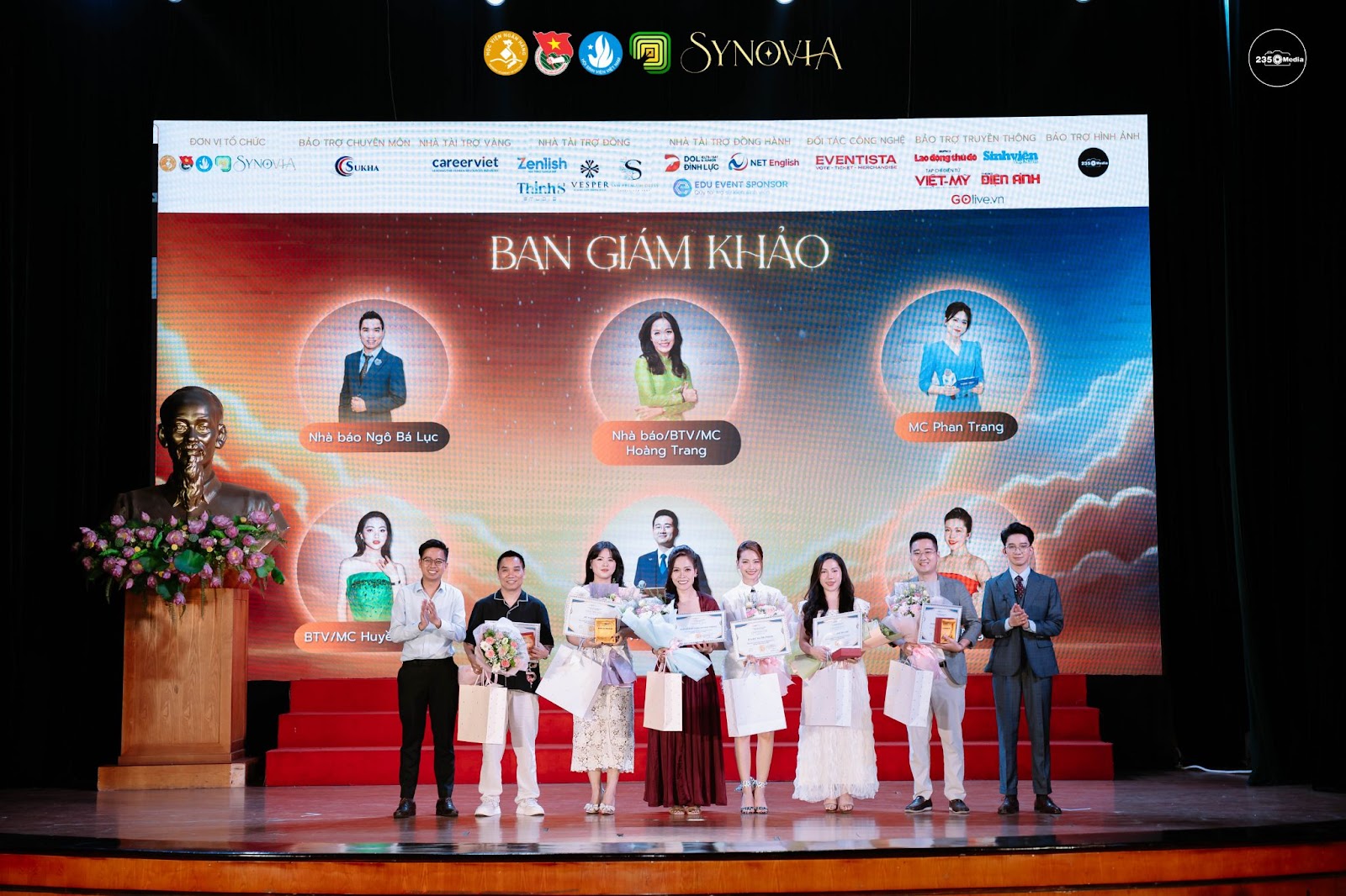 BÙNG NỔ ĐÊM CHUNG KẾT KHI GEN Z BẬT TIẾNG NÓI 2025 - SYNOVIA CÙNG TOP 10 THÍ SINH XUẤT SẮC NHẤT