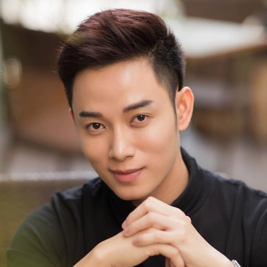 TIểu sử Trúc Nhân - chàng ca sĩ có giọng đặc biệt trong showbiz