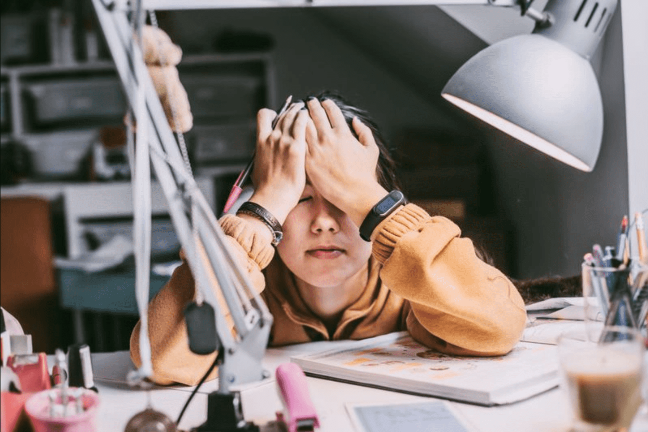 Các vấn đề về sức khỏe tâm thần vẫn đeo bám giới trẻ