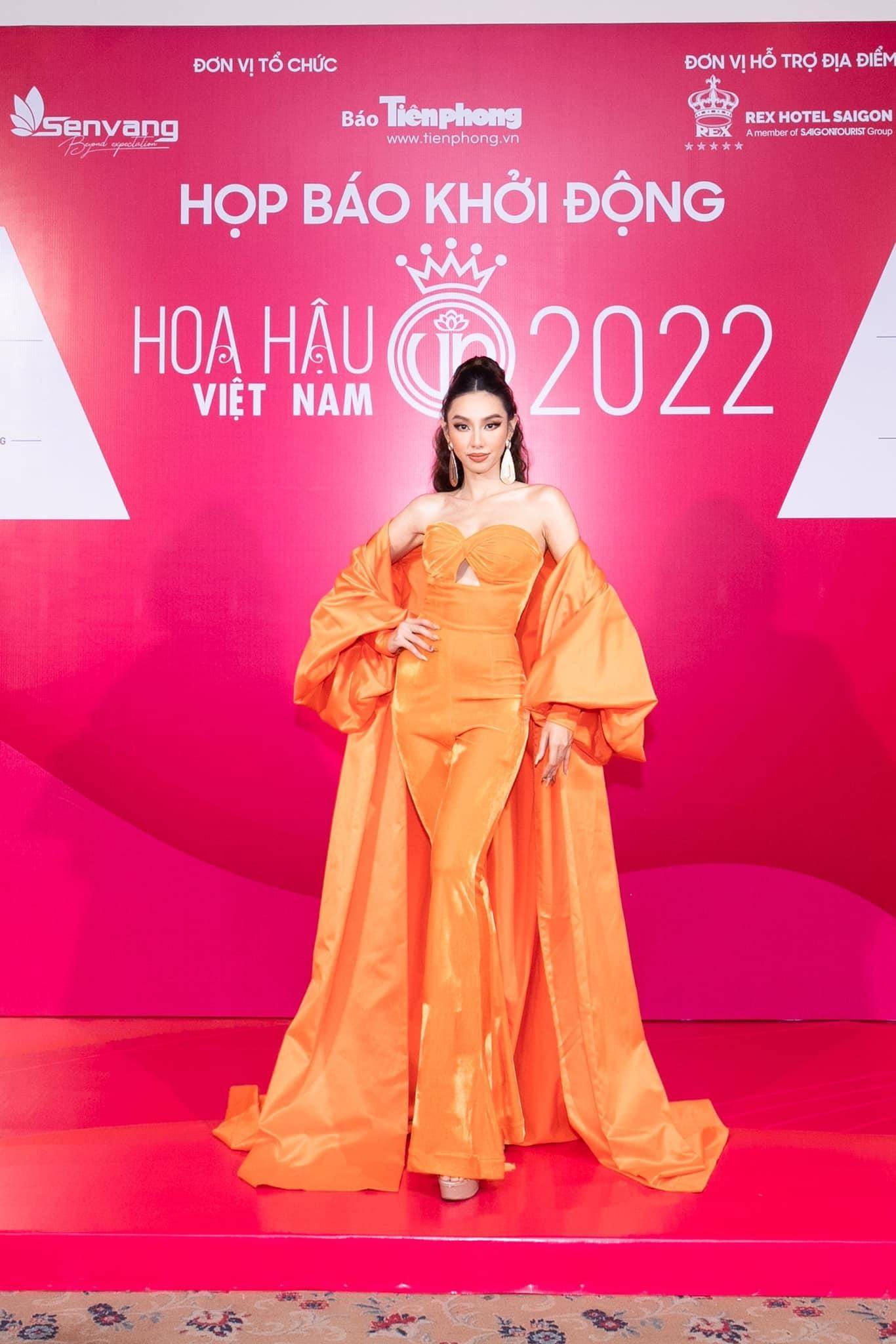 Tạm rời xa váy áo cut-out nóng bỏng, Thùy Tiên làm mới phong cách bằng loạt trang phục lộng lẫy