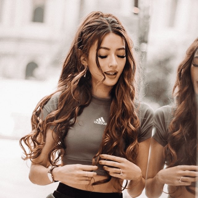 Sarahannabella: Nàng công chúa tóc mây phiên bản Việt