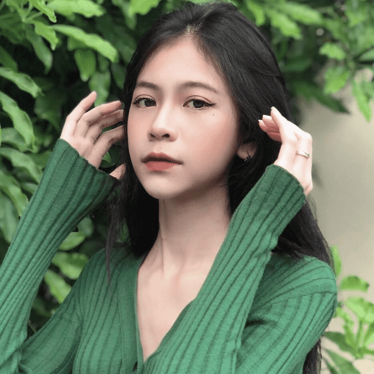 Tuyết Jimy - nàng Hotface 10X và niềm đam mê với ngành mẫu ảnh và KOL