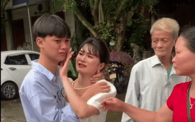 Chàng trai khóc cạn nước mắt tiễn chị về nhà chồng, biết lý do phía sau ai nấy đều nghẹn ngào