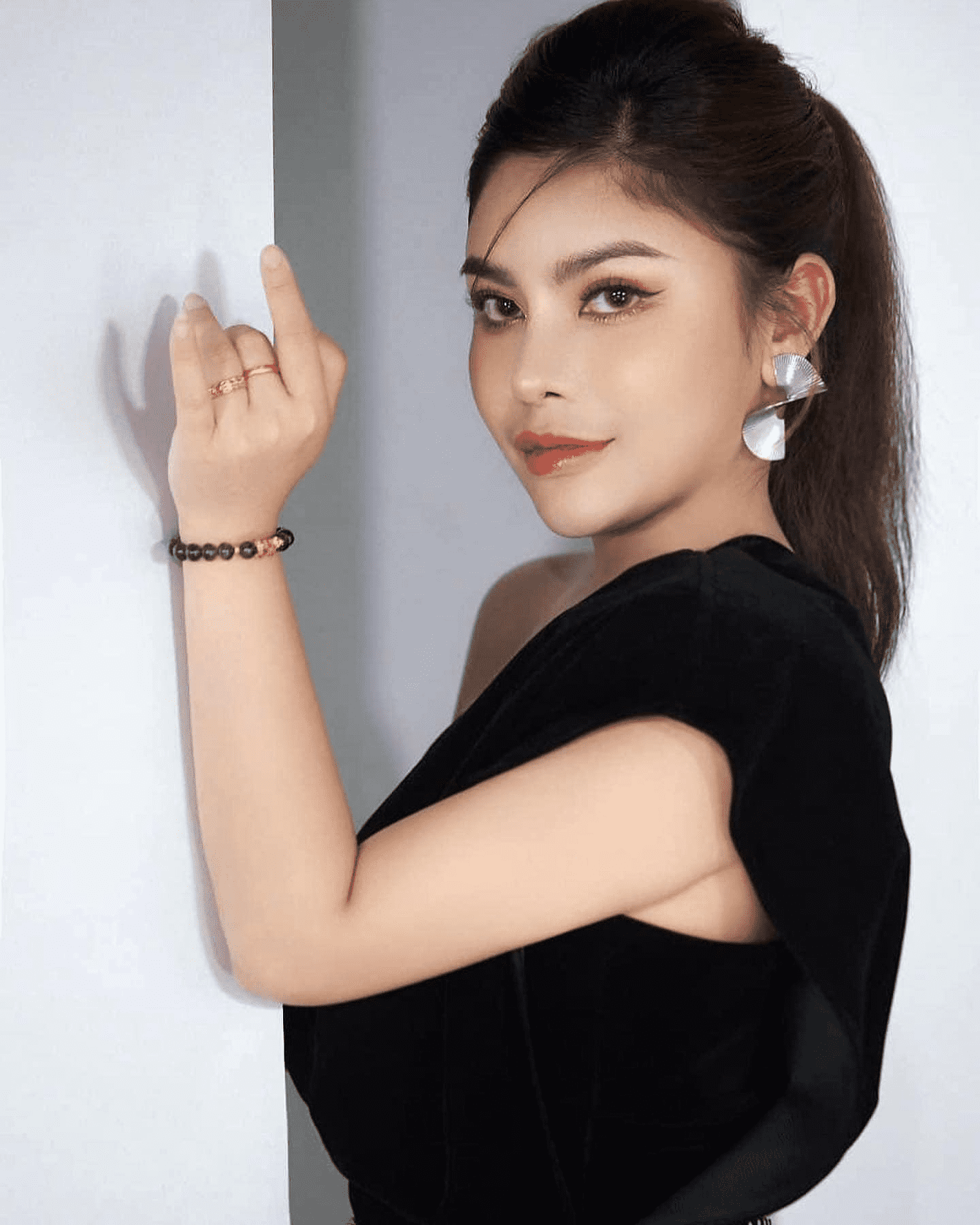 Hotface Đỗ Ngọc Yến xinh đẹp và đa tài