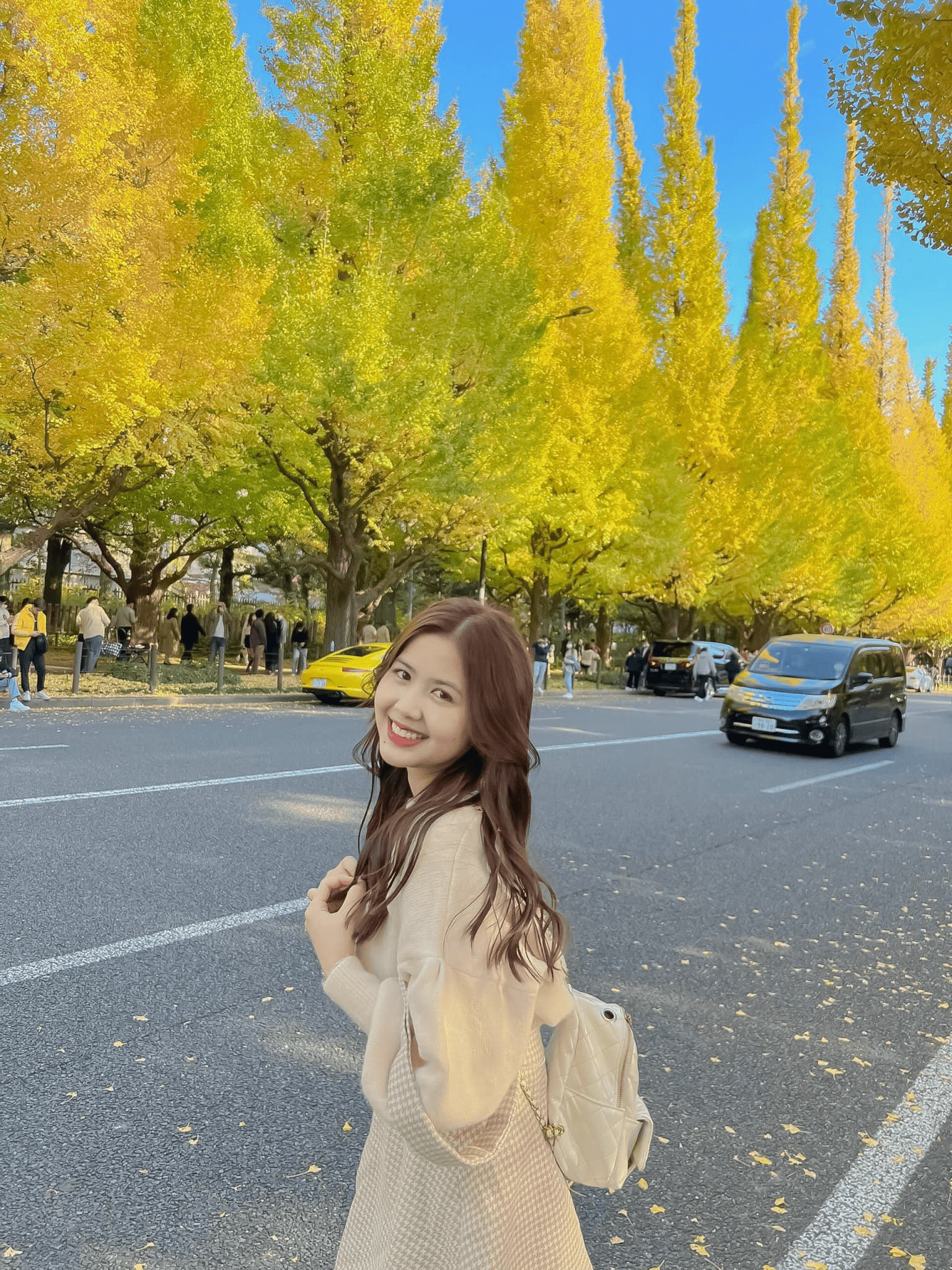Hot girl nổi tiếng “chân khoèo, mắc lác” thời 2014 giờ ra sao?