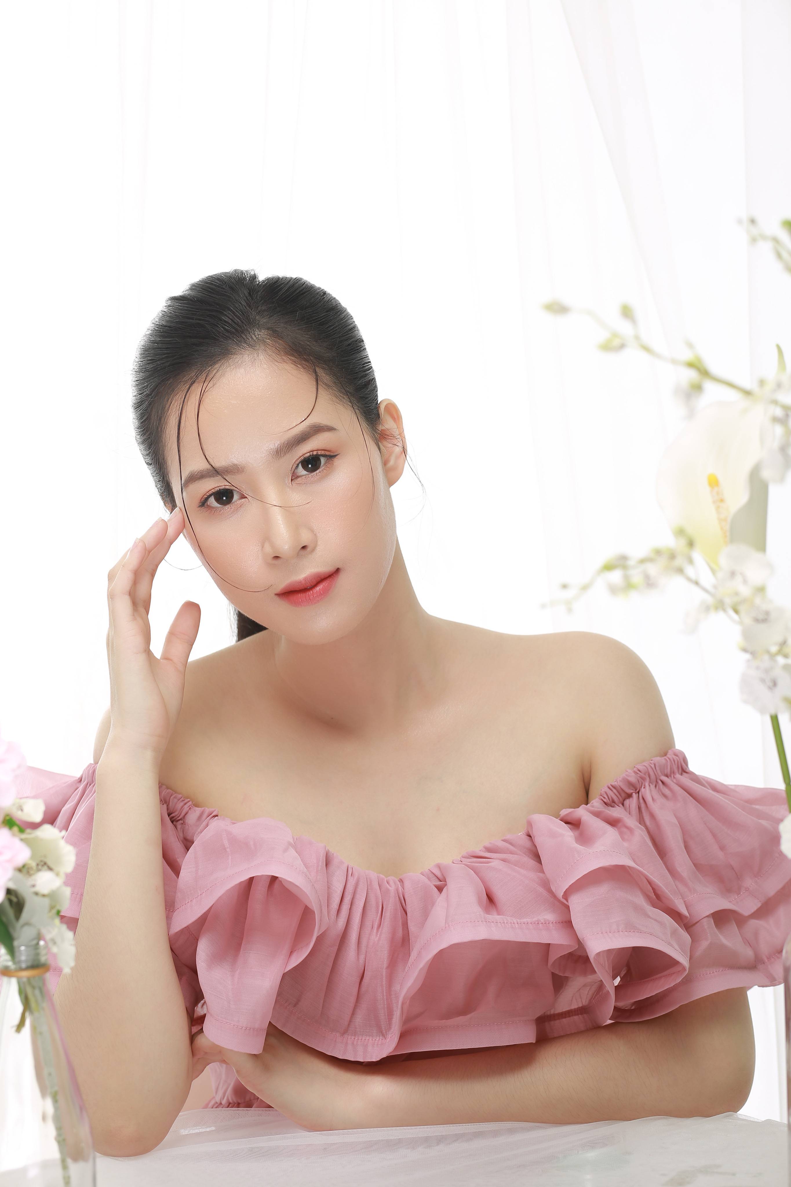 Phương Nhung: Cử nhân Ngoại thương xuất sắc, thí sinh nặng ký tại Hoa hậu Việt Nam 2022