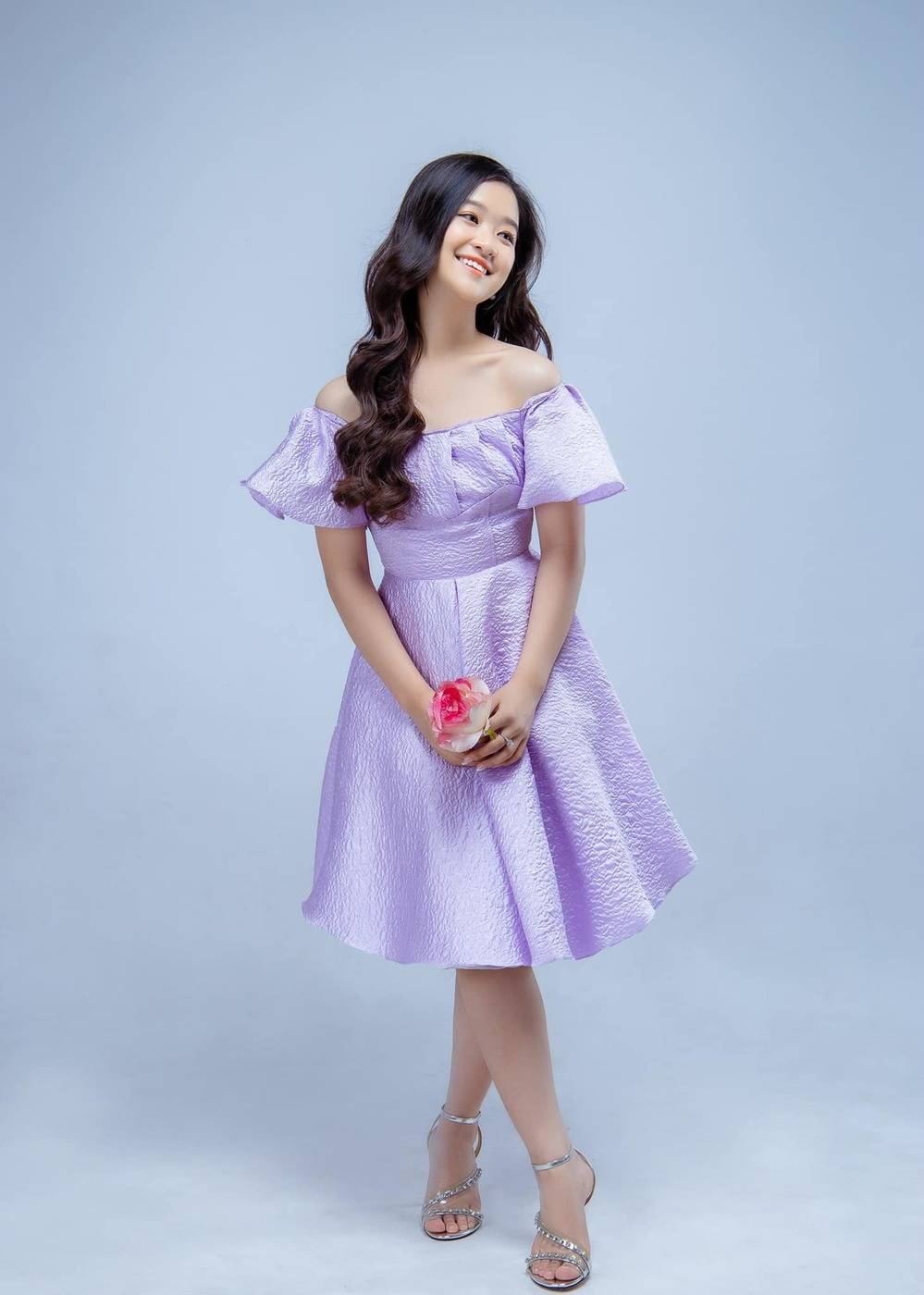 Dân mạng phát sốt với thần thái và những bước catwalk của Hoa hậu nhí Lê Huỳnh Bảo Ngọc