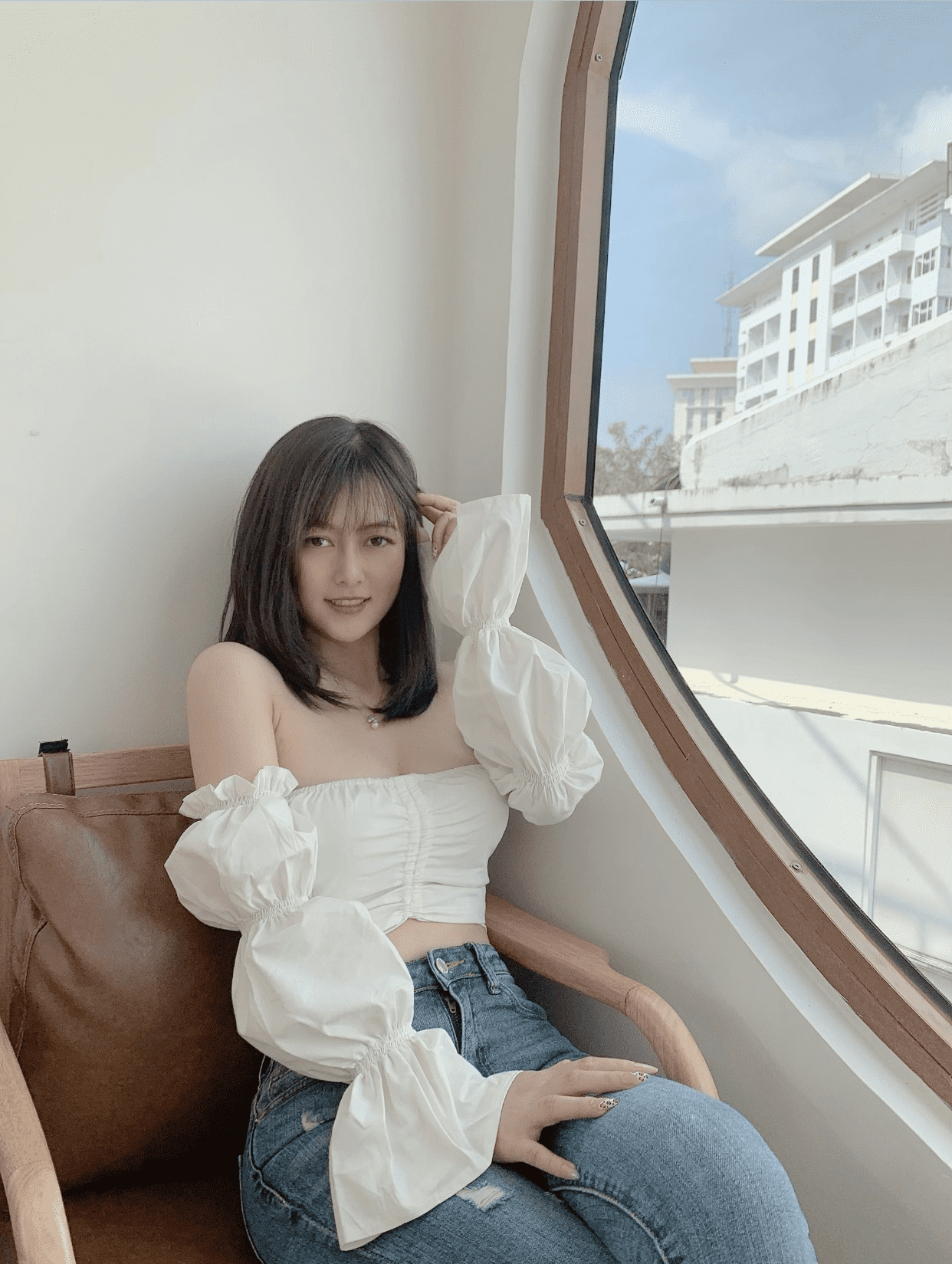 Nguyễn Trà My: Hot girl 9X xứ Huế gây "thương nhớ"