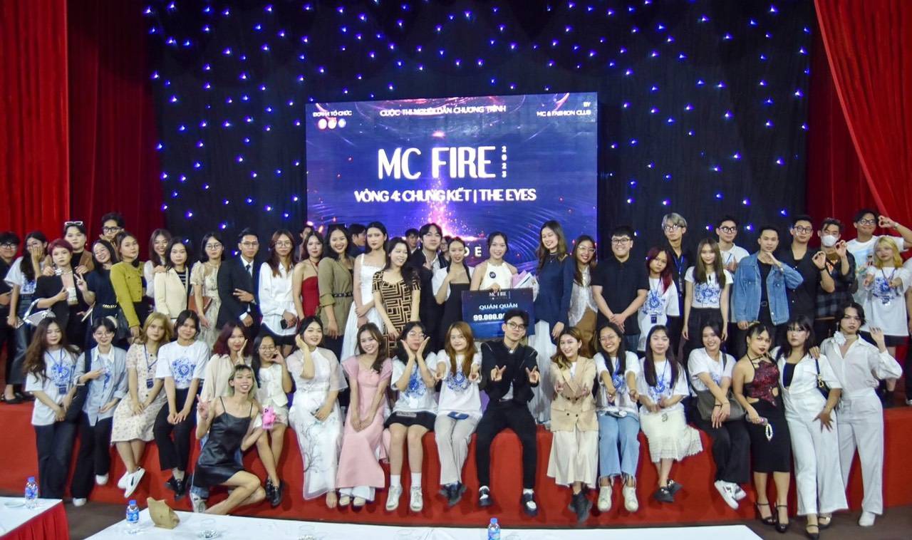 Chung kết MC FIRE 2023: màn tranh tài đầy bùng nổ của 9 "chiến binh" xuất sắc