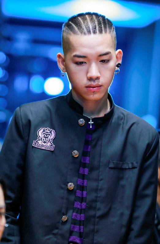 Tiểu sử nghệ sĩ trẻ đa tài Wean Lê