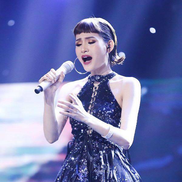 Tiểu sử nữ ca sĩ xinh đẹp Hiền Hồ