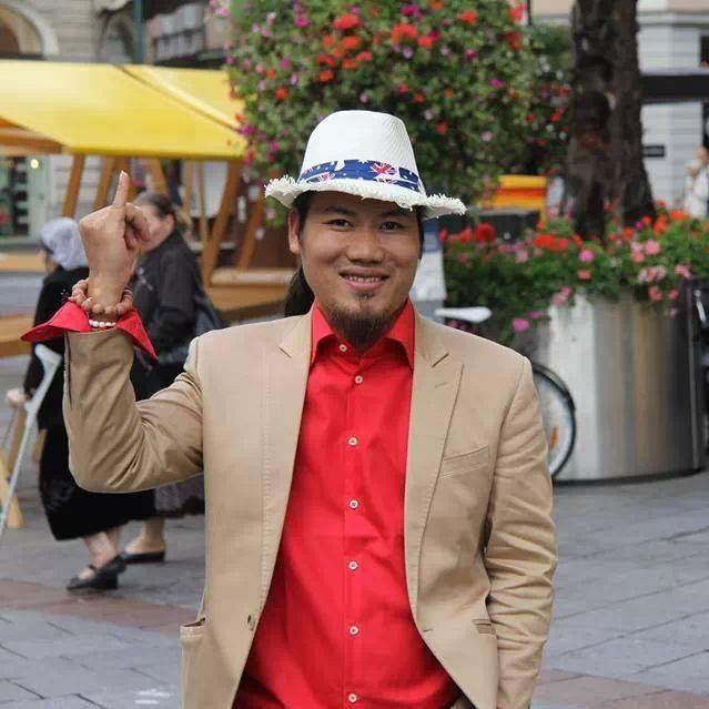 Tiểu sử nghệ sĩ hài Công Vượng