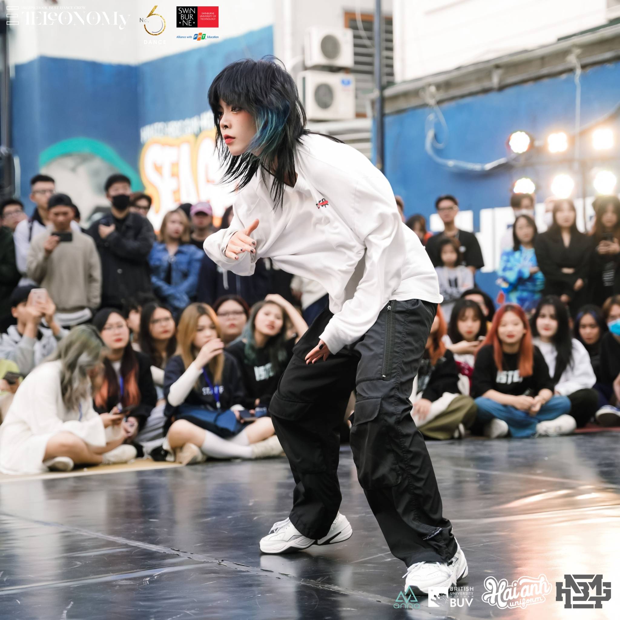 Những bước nhảy rực lửa của học sinh cấp 3 tại giải Hiphop HBDC Konnect