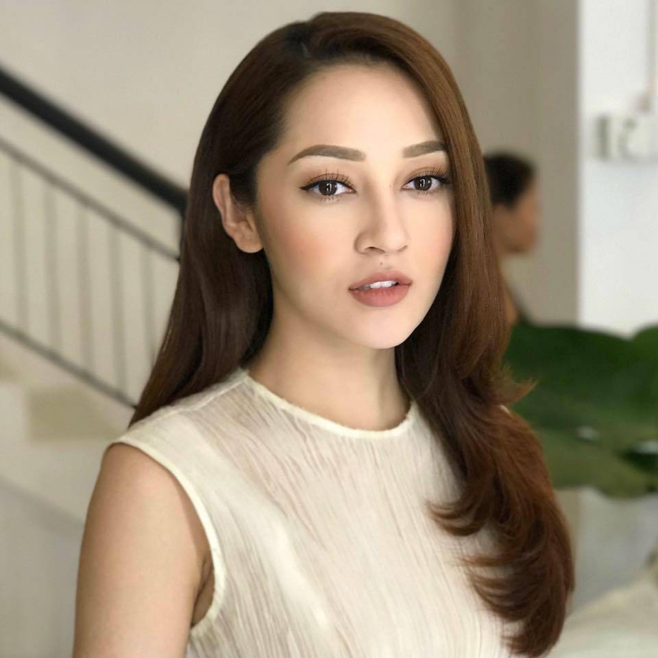 Tiểu sư nữ ca sĩ xinh đẹp Bảo Anh