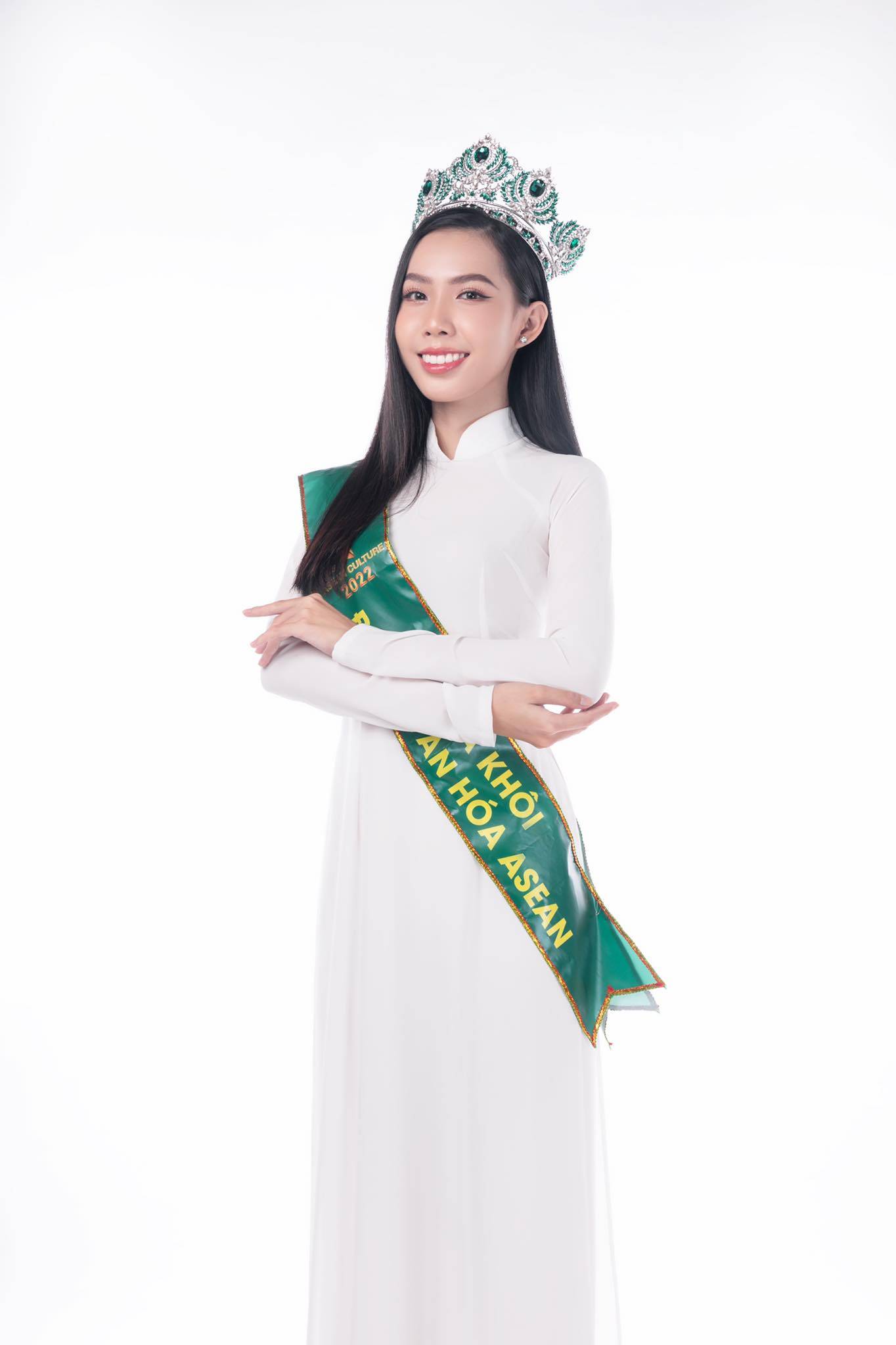 Hoa khôi Đại sứ Văn hóa ASEAN Đoàn Ngọc Hân: Biết 2 ngoại ngữ Anh - Trung, đam mê các cuộc thi sắc đẹp từ nhỏ
