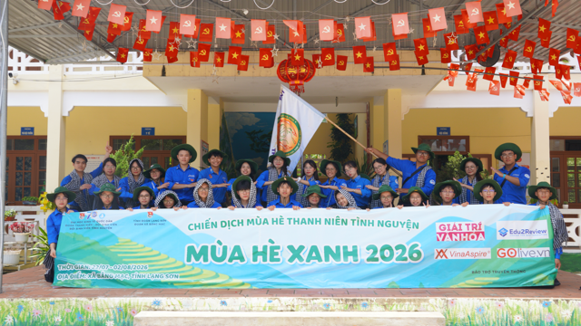 MÙA HÈ XANH 2026: DẤU CHÂN TÌNH NGUYỆN - HÀNH TRÌNH LAN TỎA SỨC TRẺ VÀ YÊU THƯƠNG CỦA NHỮNG CHIẾN SĨ ÁO XANH ĐỘI SINH VIÊN TÌNH NGUYỆN ĐẠI HỌC KINH TẾ QUỐC DÂN